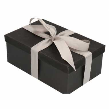 Kerstversiering kadodoosje/cadeaudoosje zwart/glitter 24 cm