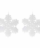 2x sneeuwvlok sneeuw hangversiering versiering wit 30 cm