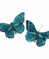 2x turquoise blauwe witte vlinders versierings 9 x 12 cm op clip