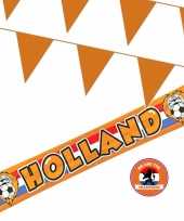 Ek oranje straat huis versiering pakket met oa 1x banner holland en 200 meter oranje vlaggenlijnen