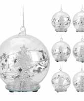 Glazen kerstbal met kerstversiering en led verlichting 8 cm