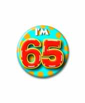 Verjaardags button i am 65 kledingversiering voor verjaardag