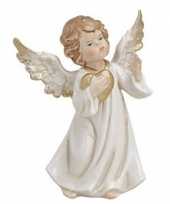 Versiering beeldje engeltje met gouden hart 9 cm